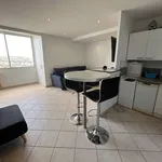 Appartement de 42 m² avec 1 chambre(s) en location à Marseille