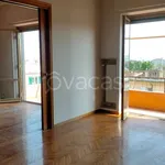 Rent 4 bedroom apartment of 120 m² in Genova