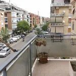 Affitto 3 camera appartamento di 100 m² in Roma