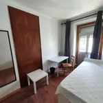 Rent 5 bedroom apartment in Lisbon