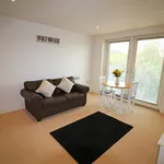 Rent 1 bedroom flat in Cardiff