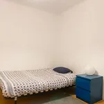 Rent a room in lisbon