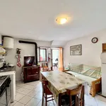 Rent 3 bedroom house of 70 m² in Traves