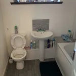 Rent 4 bedroom house in West Midlands