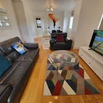 Rent 2 bedroom apartment of 990 m² in London