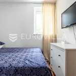 Rent 1 bedroom apartment of 50 m² in Split