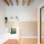 Rent a room in Madrid