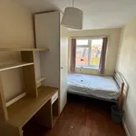 Rent 4 bedroom apartment in West Midlands