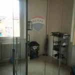 Affitto 3 camera appartamento di 80 m² in Bologna