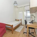 Rent 3 bedroom apartment in Lisbon