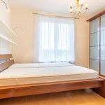 Pronajměte si 3 ložnic/e byt o rozloze 76 m² v Prague