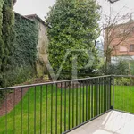 Rent 7 bedroom apartment of 288 m² in Vicenza