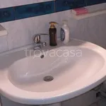 Rent 4 bedroom house of 120 m² in Trani