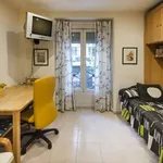 Rent a room of 85 m² in madrid