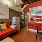 Rent 1 bedroom apartment of 60 m² in Florence