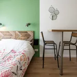 Rent 1 bedroom apartment of 31 m² in Lyon