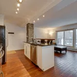 Appartement de 688 m² avec 2 chambre(s) en location à Edmonton