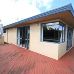 Rent 3 bedroom house in Kaipātiki