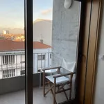 Rent 1 bedroom apartment of 45 m² in Porto