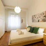 Rent 1 bedroom apartment of 65 m² in milan