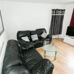 Rent 4 bedroom house in Leeds