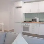 Rent 4 bedroom apartment in Madrid