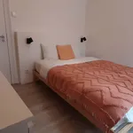 Rent a room of 150 m² in Lisboa