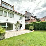 Rent 6 bedroom house of 541 m² in Uccle