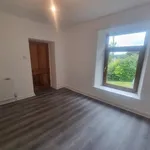 Rent 3 bedroom flat in Wales