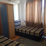 Rent 3 bedroom apartment of 100 m² in Кършияка