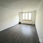 Pronajměte si 3 ložnic/e byt o rozloze 77 m² v Sokolov