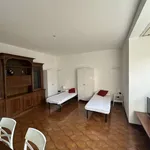 Rent a room of 120 m² in milan