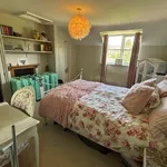 Rent 4 bedroom house in South East England