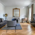 Appartement de 1097 m² avec 3 chambre(s) en location à Paris