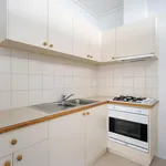 Rent 2 bedroom apartment in Coburg