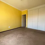 Rent 2 bedroom apartment in Randburg