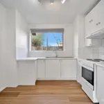 Rent 2 bedroom apartment in Yarraville