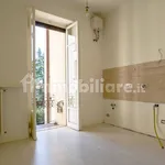 Affitto 5 camera appartamento di 125 m² in Turin