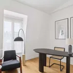 Appartement de 140 m² avec 3 chambre(s) en location à Paris