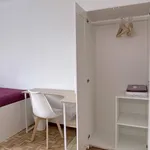 Rent 3 bedroom apartment in Lisbon