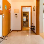 Alugar 1 quarto apartamento de 76 m² em Lisbon