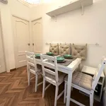 Rent a room of 60 m² in Barcelona