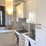 Rent 2 bedroom apartment of 65 m² in Milano