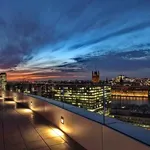 Rent 10 bedroom student apartment of 30 m² in London