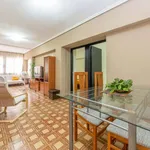 Rent a room of 80 m² in valencia