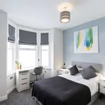 room in Ormsby Street, Reading