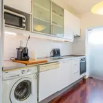 Rent 3 bedroom apartment of 100 m² in Porto