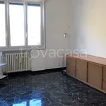 Rent 6 bedroom apartment of 135 m² in Genova