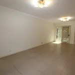 Rent 3 bedroom house in Newington