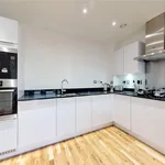 Rent 2 bedroom flat in London